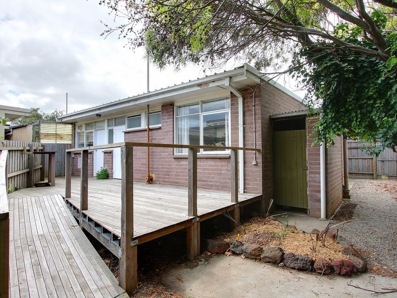 2/6 Tasma Lane, Mornington VIC 3931