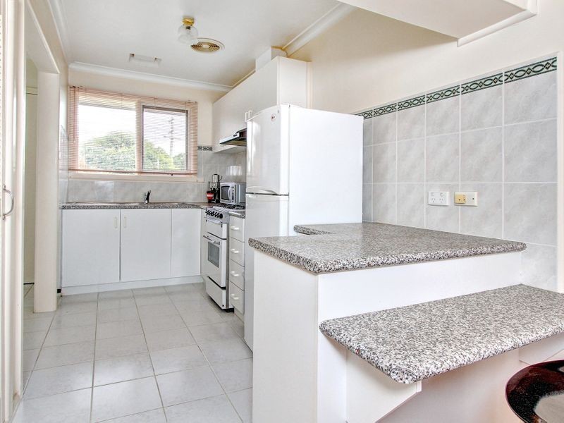 1/4 Campbell Grove, Mornington VIC 3931