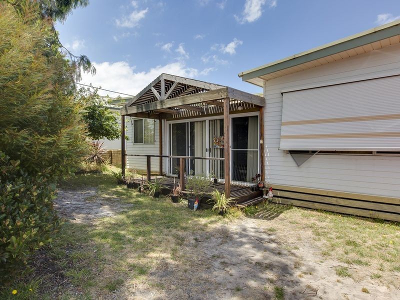 13 Ocean Street, Rosebud VIC 3939