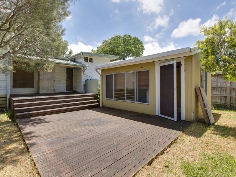 13 Ocean Street, Rosebud VIC 3939