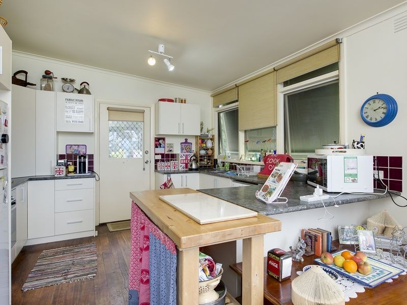 52 Bruce Road, Safety Beach VIC 3936