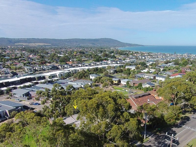 52 Bruce Road, Safety Beach VIC 3936