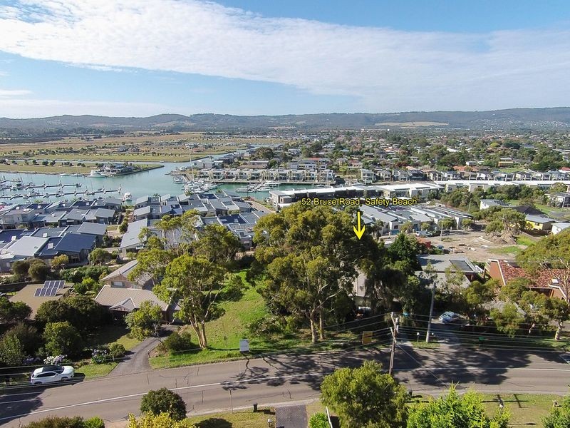 52 Bruce Road, Safety Beach VIC 3936