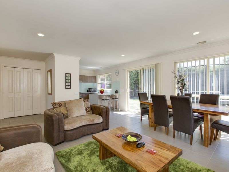 24 Meadow Crest Circuit, Mount Martha VIC 3934