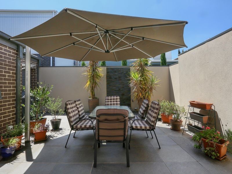 1/37 Nunns Road, Mornington VIC 3931