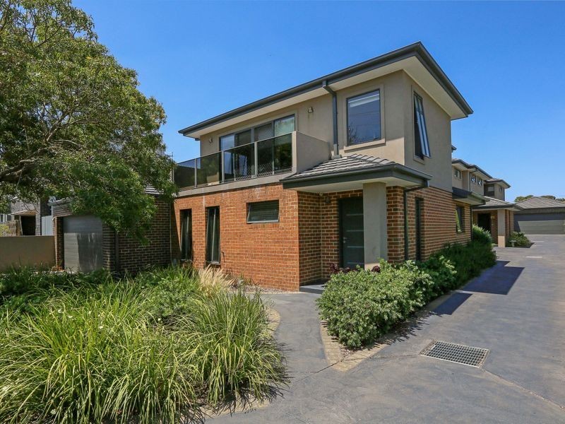 1/37 Nunns Road, Mornington VIC 3931