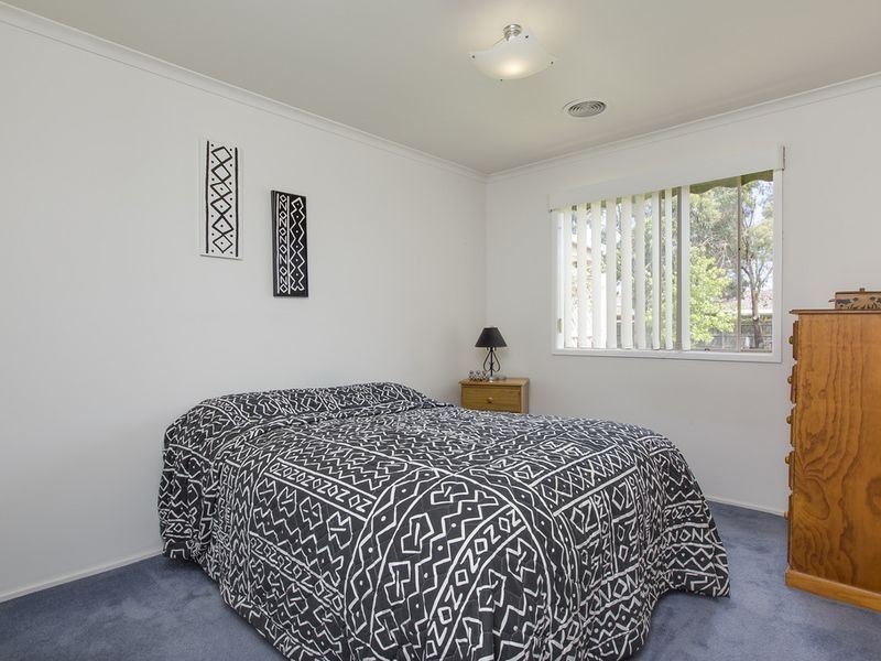 80 Ellinbank Crescent, Mornington VIC 3931