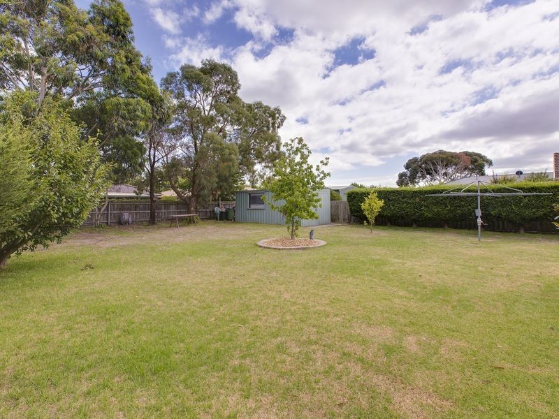 80 Ellinbank Crescent, Mornington VIC 3931