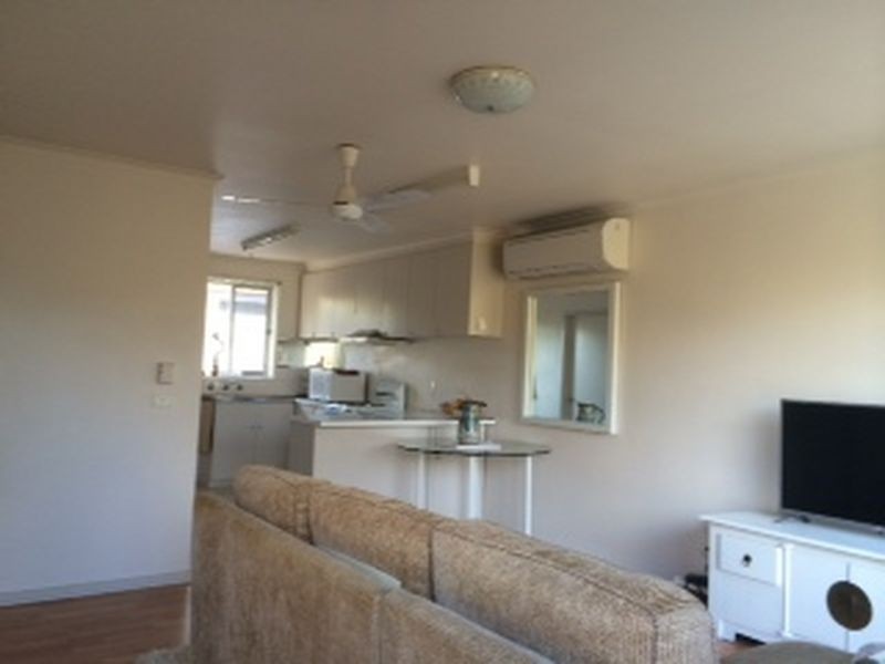 1/20 Beatty Parade, Mornington VIC 3931