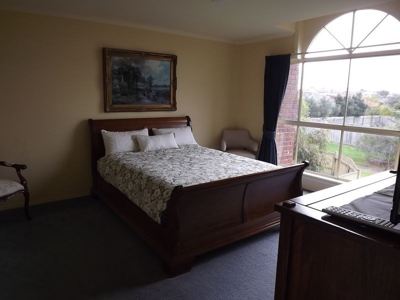 2 Marquis Avenue, Mornington VIC 3931