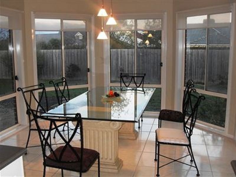 9 Summerfield  Drive, Mornington VIC 3931