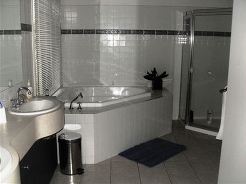 9 Summerfield  Drive, Mornington VIC 3931