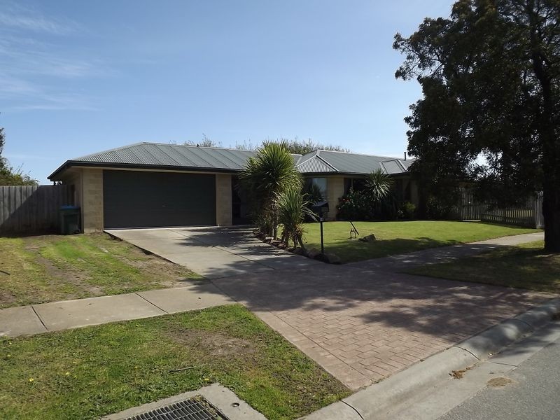 18 Marquis Ave, Mornington VIC 3931