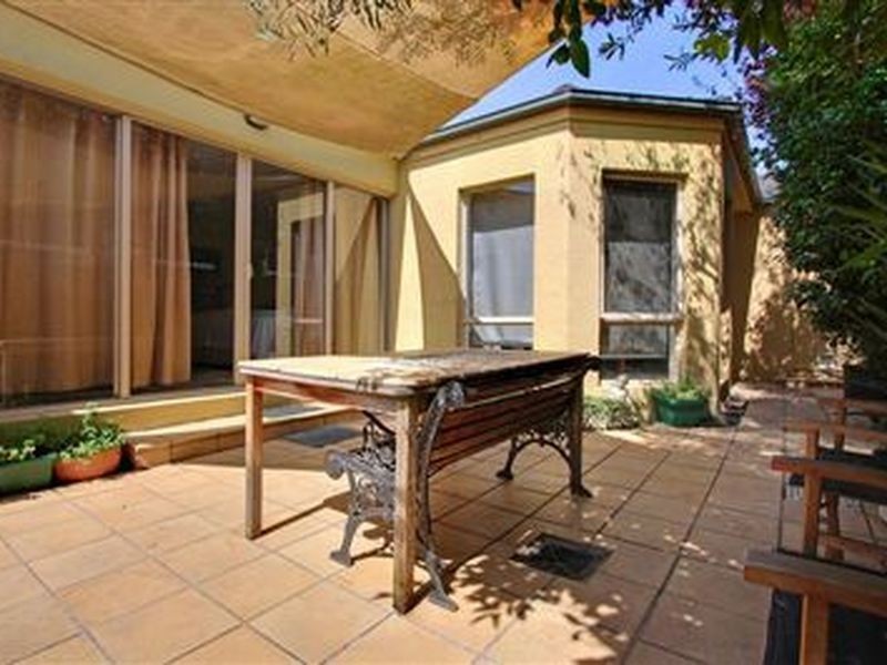 1/105 Tanti Avenue, Mornington VIC 3931