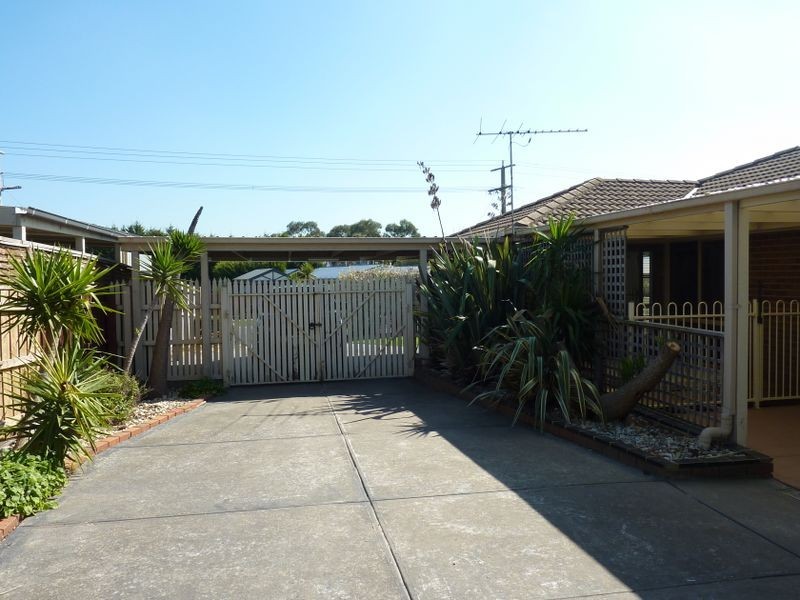 45 Clarendon Drive, Somerville VIC 3912