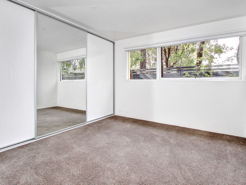 6/8 Johns Road, Mornington VIC 3931