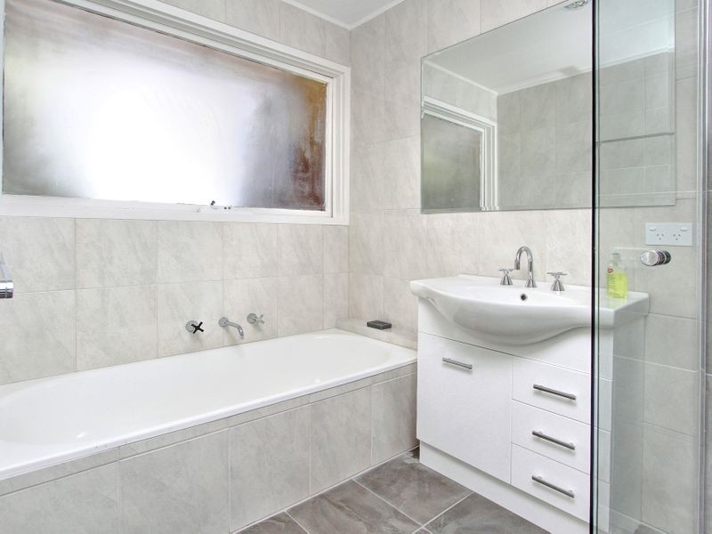 6/8 Johns Road, Mornington VIC 3931