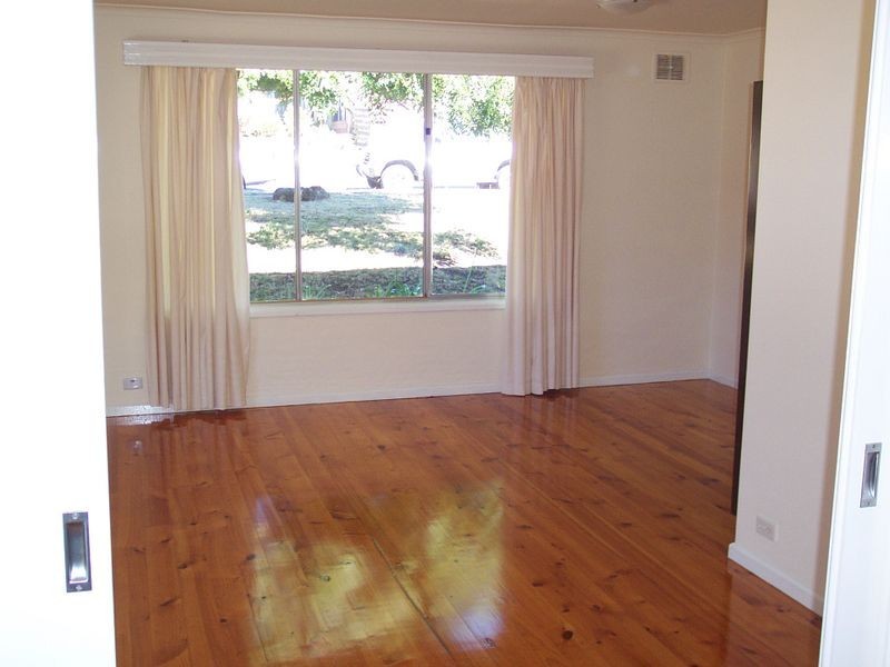 41 Sanderling Crescent, Mornington VIC 3931