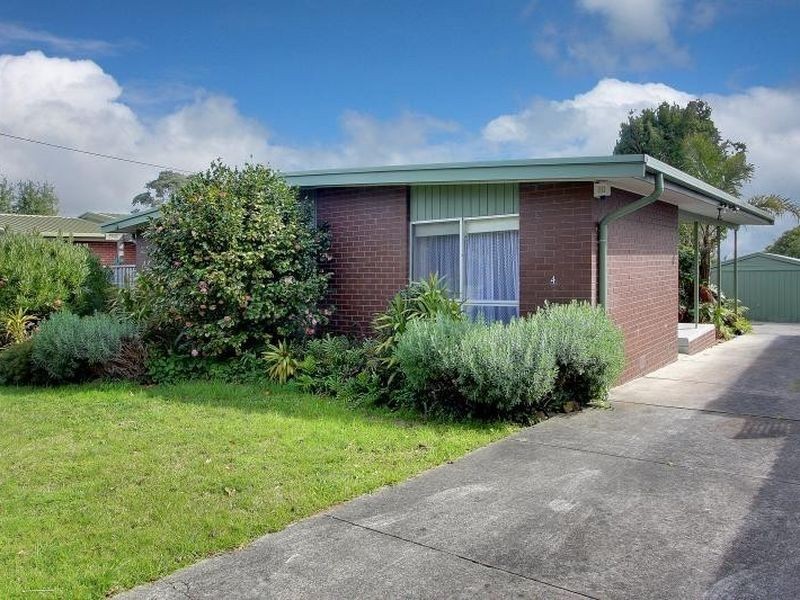 4 Dahlia Street, Dromana VIC 3936