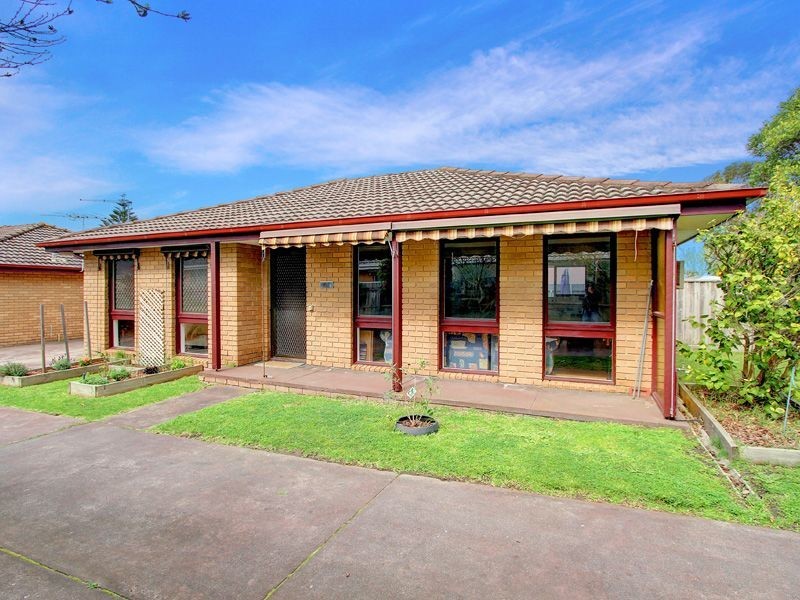 1/7 Beatty Parade, Mornington VIC 3931