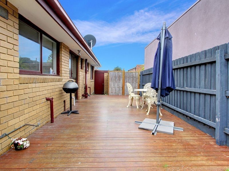 1/7 Beatty Parade, Mornington VIC 3931