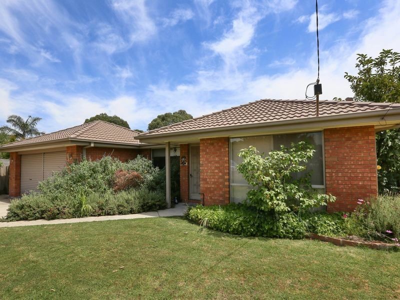 14 Carol Street, Mornington VIC 3931