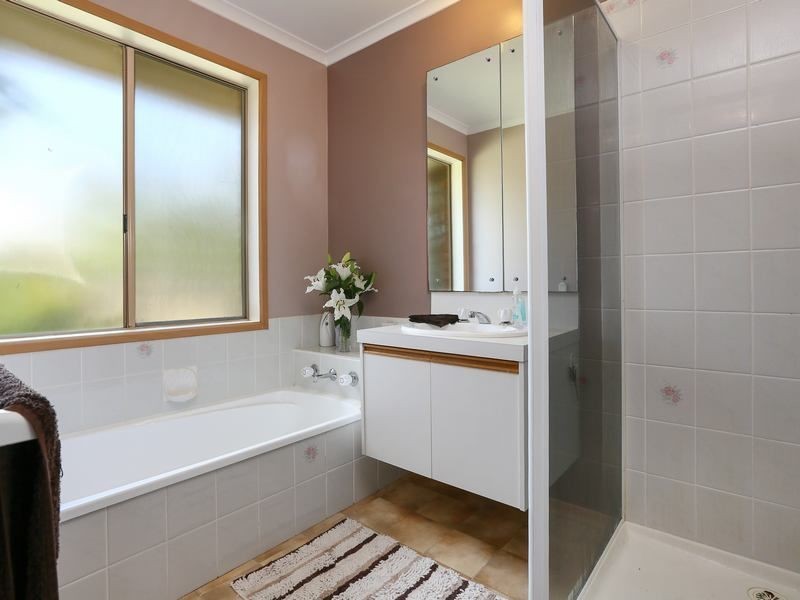 14 Carol Street, Mornington VIC 3931