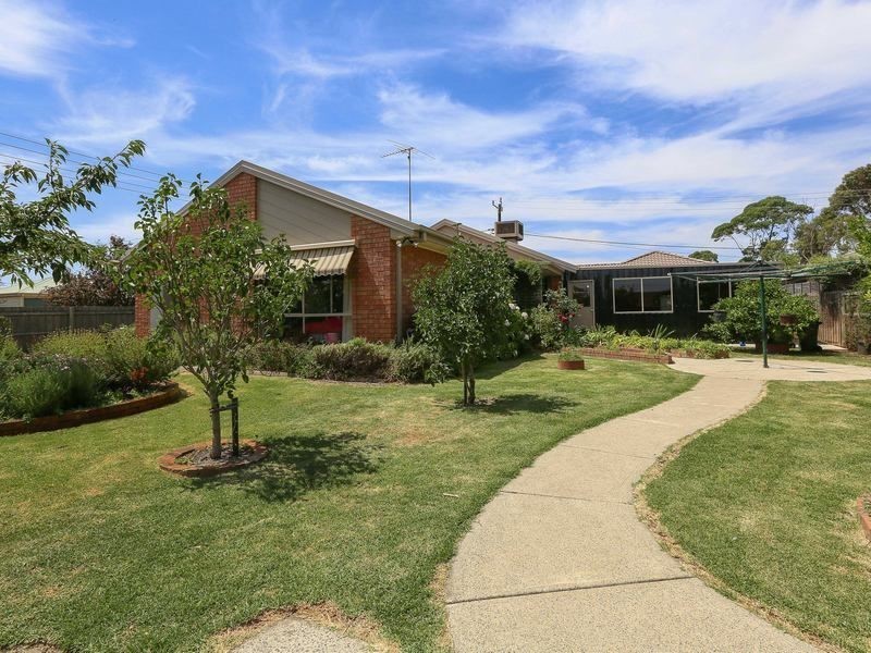 14 Carol Street, Mornington VIC 3931