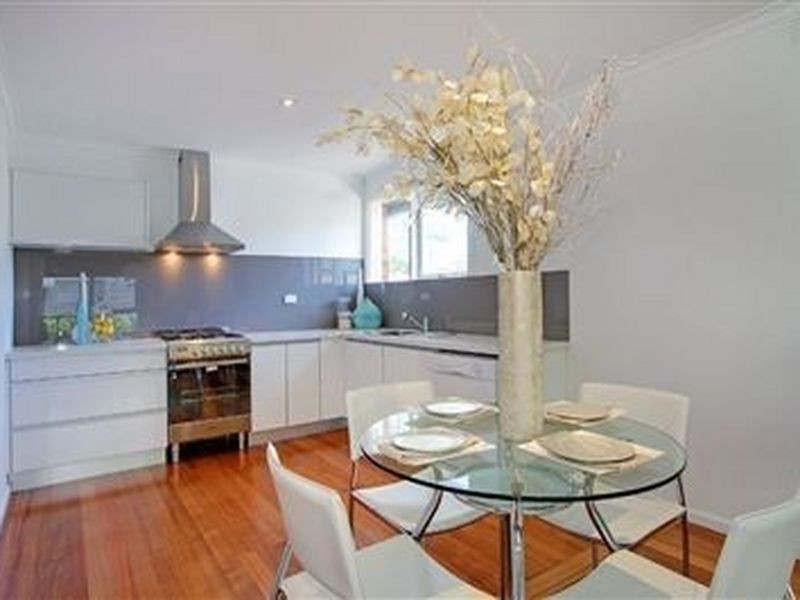 2/24 Bath Street, Mornington VIC 3931