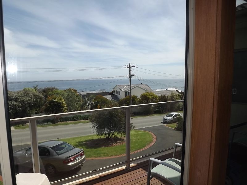 16 Martin Street, Mount Martha VIC 3934