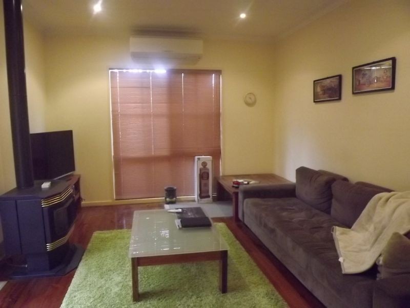 27 Oakland Street, Mornington VIC 3931