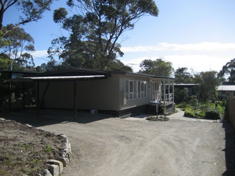 81 Bay Road, Mount Martha VIC 3934