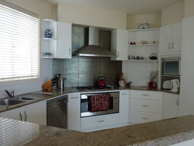 12A Canterbury Street, Mornington VIC 3931