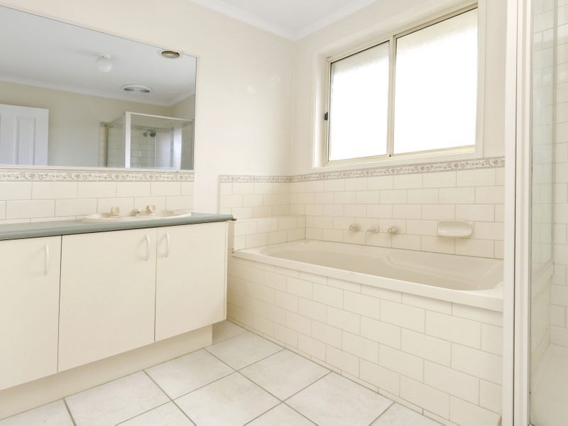 35 Wensleydale Drive, Mornington VIC 3931