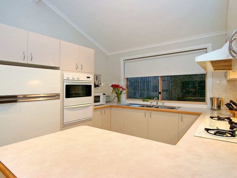 11/26 Pamela Place, Mornington VIC 3931