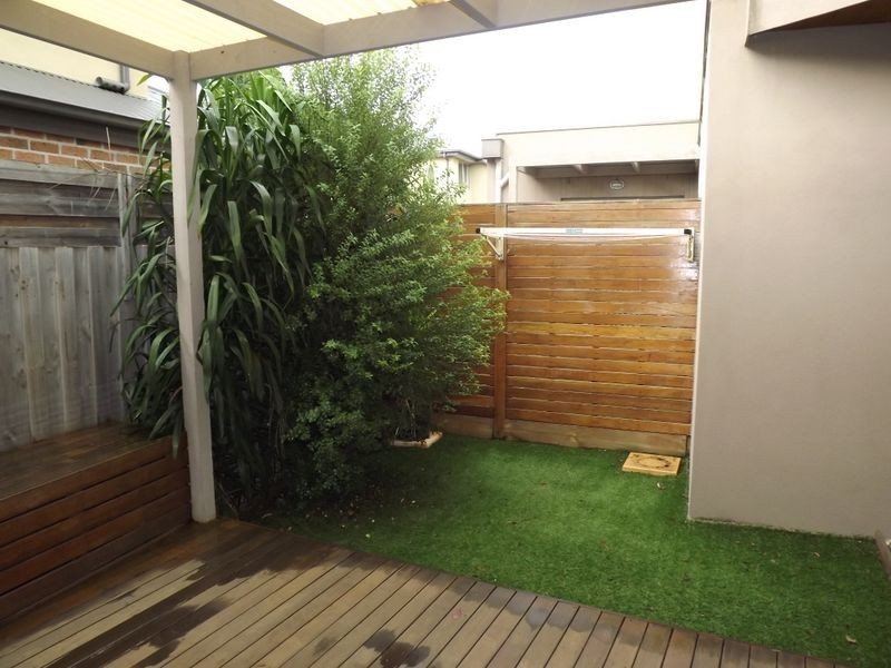 3/22 Spray Street, Mornington VIC 3931