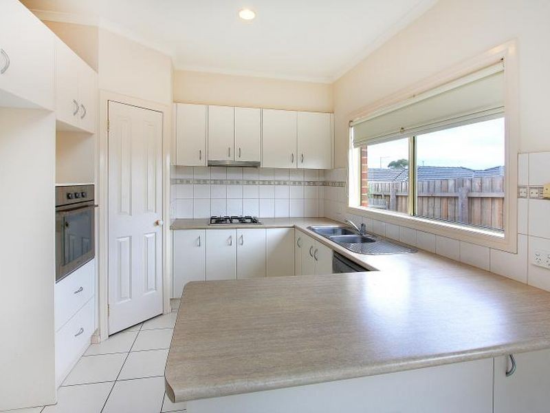 3/26 Lucerne Avenue, Mornington VIC 3931