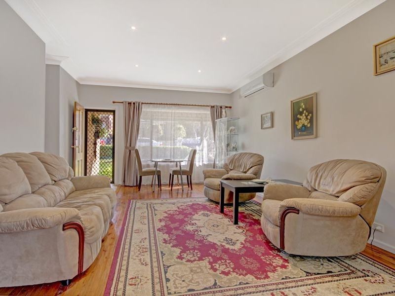2 Macquarie St, Gymea NSW 2227