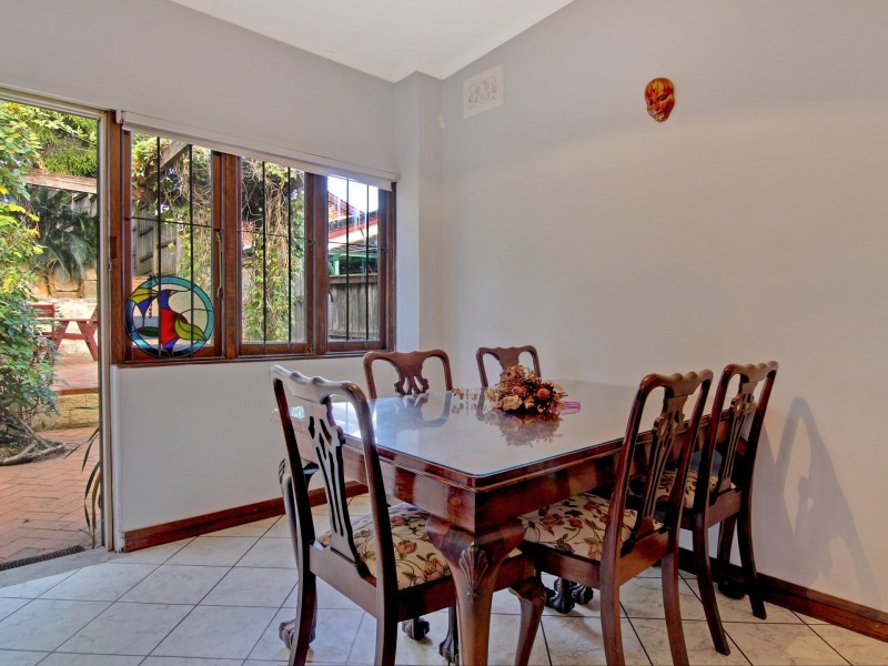 38 Planthurst Road, Carlton NSW 2218