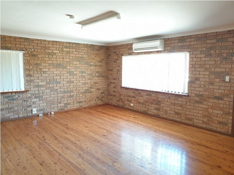 2 Bidurgal Avenue, Kirrawee NSW 2232