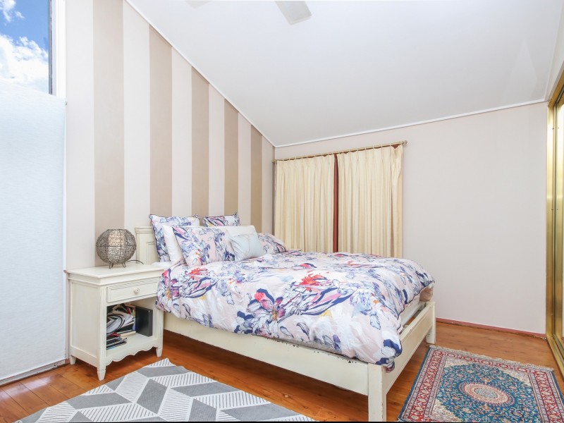 5 Mikarie Place, Kirrawee NSW 2232