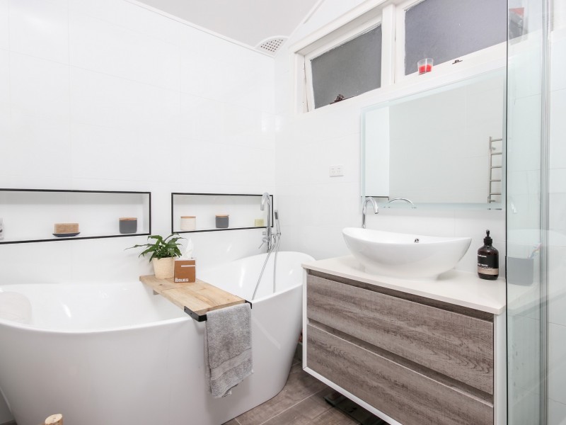 5 Mikarie Place, Kirrawee NSW 2232