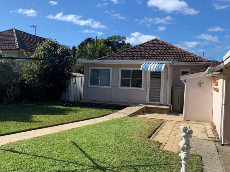 121 Manchester Rd, Gymea NSW 2227