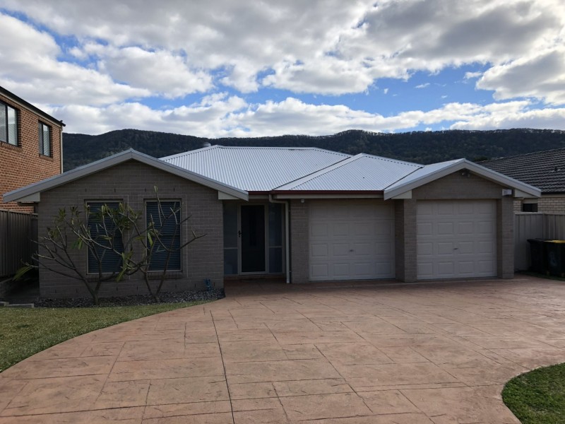 8 Hubbard Avenue, Horsley NSW 2530