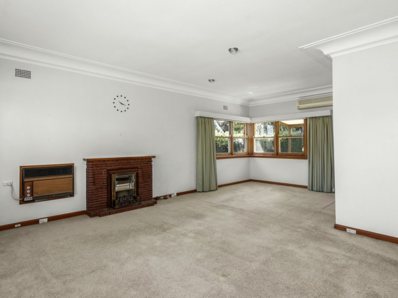 10 Loraine Avenue, Caringbah South NSW 2229