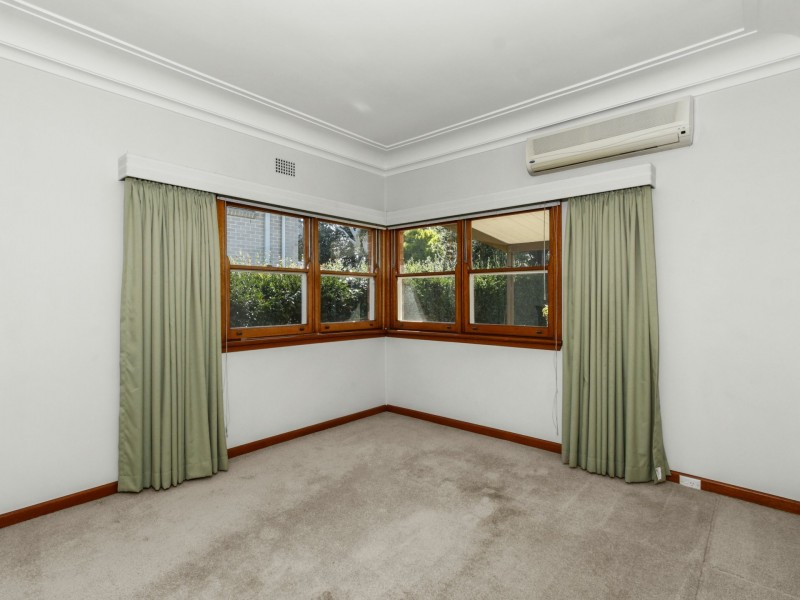 10 Loraine Avenue, Caringbah South NSW 2229