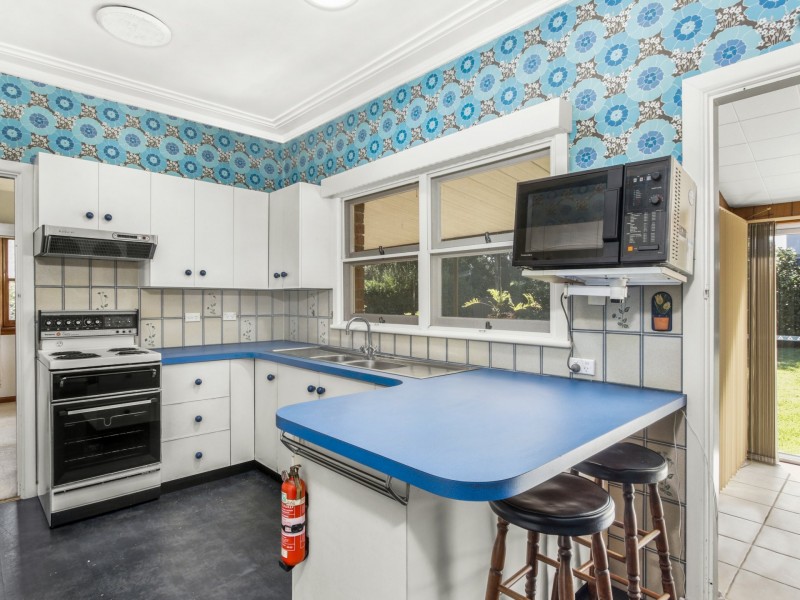 10 Loraine Avenue, Caringbah South NSW 2229