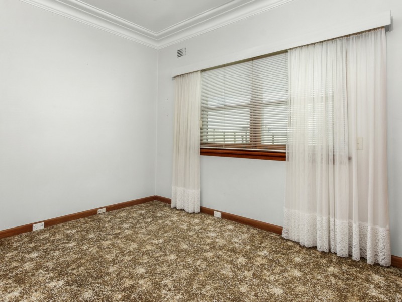 10 Loraine Avenue, Caringbah South NSW 2229