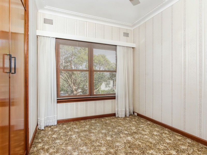 10 Loraine Avenue, Caringbah South NSW 2229