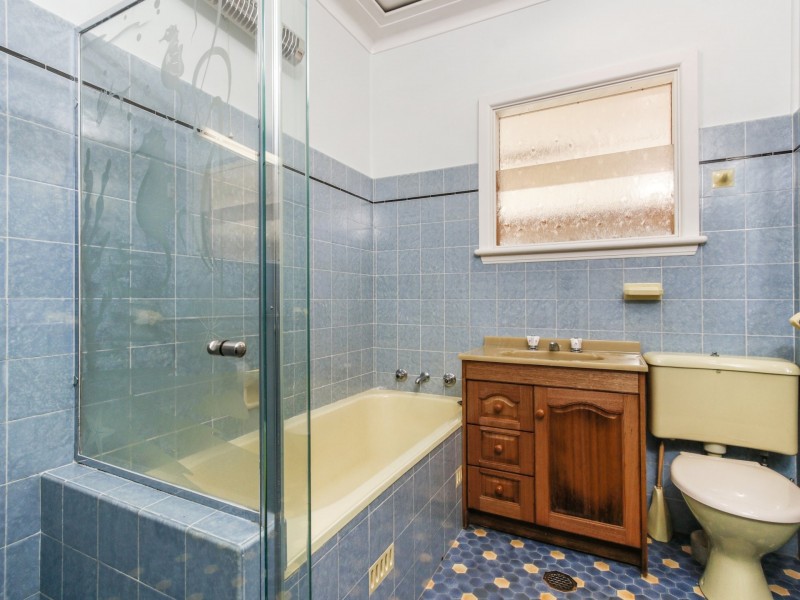 10 Loraine Avenue, Caringbah South NSW 2229